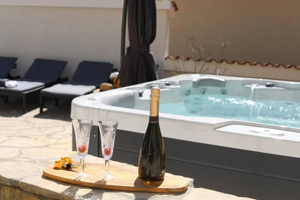 Holiday House Marea With Jacuzzi Crikvenica