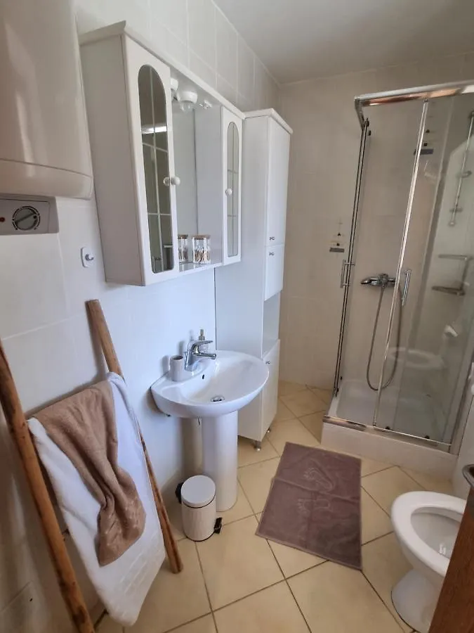 Holiday House Marea With Jacuzzi Crikvenica 0*,