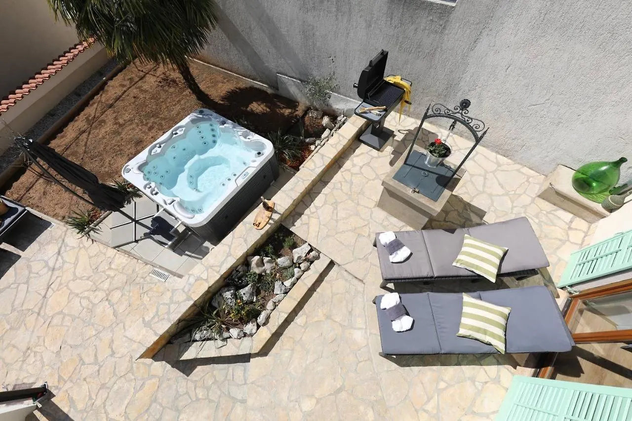 Holiday House Marea With Jacuzzi Crikvenica 0*,